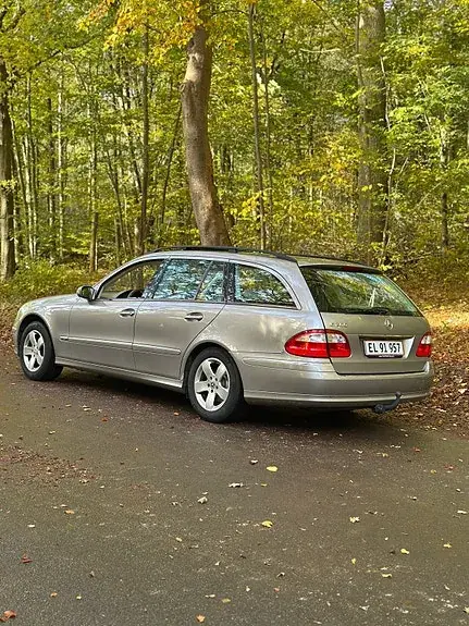 Mercedes-Benz E 200 2003 photo 2