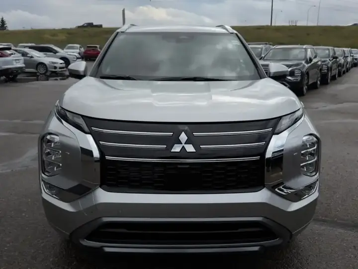 Mitsubishi Outlander 2026 photo 2