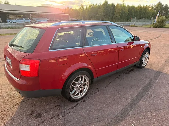 Audi A4 2003 photo 3