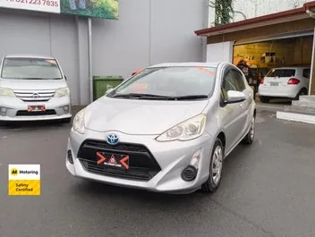 Toyota Aqua 2015 photo 4