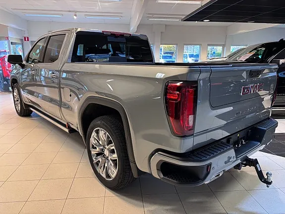 GMC Denali 2026 photo 2