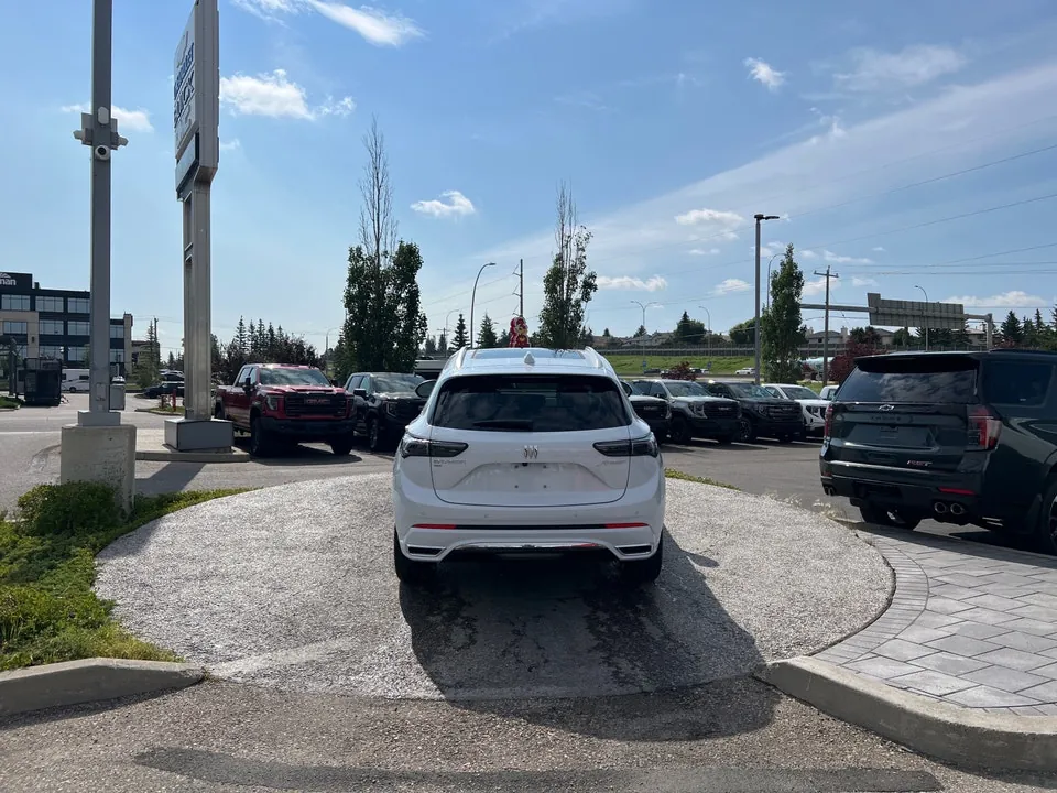 Buick Envision 2026 photo 5