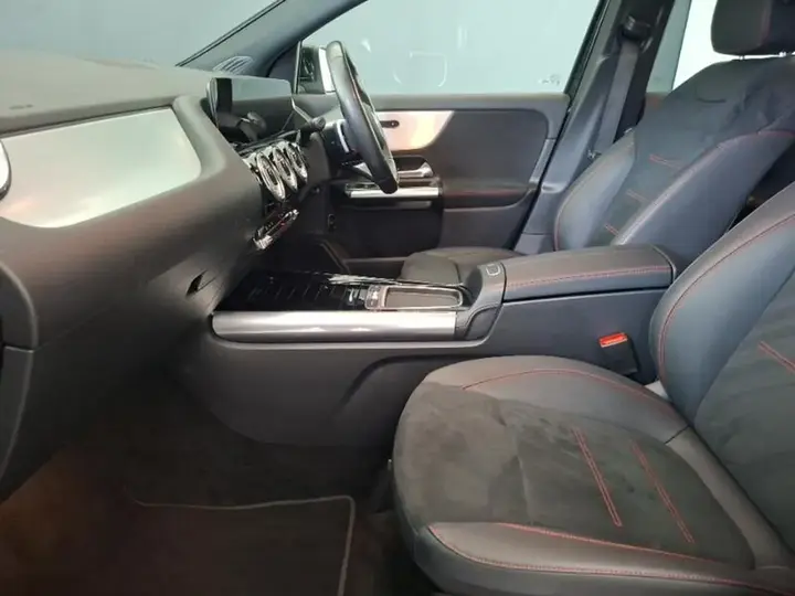 Mercedes-Benz Gla 2025 photo 5
