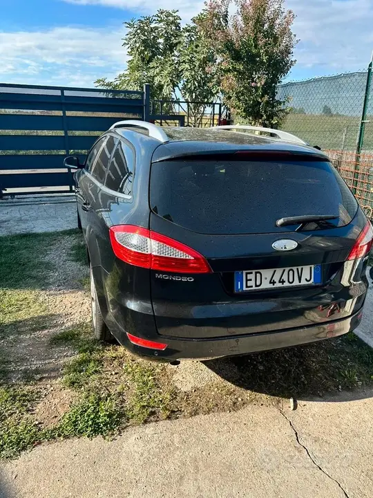 Ford Mondeo 2010 photo 2
