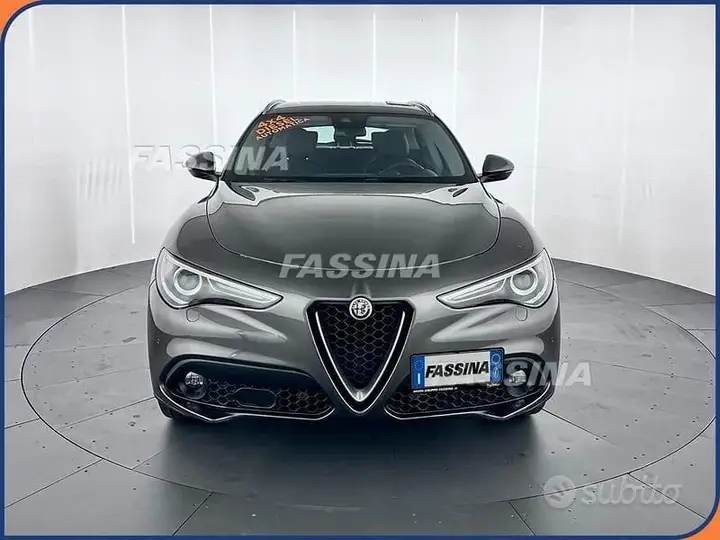 Alfa Romeo Stelvio 2018 photo 2