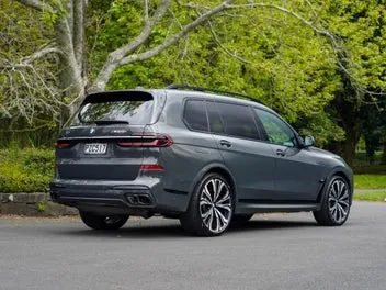 BMW X7 2023 photo 3