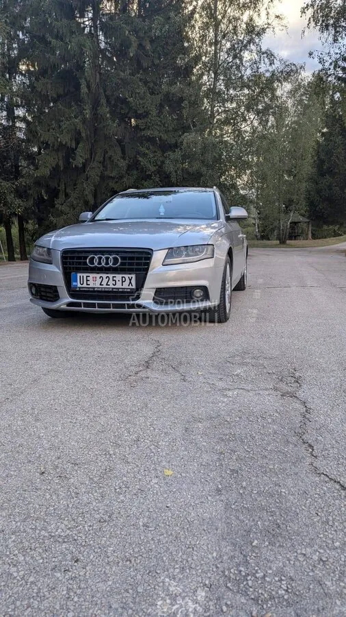 Audi A4 2012 photo 4