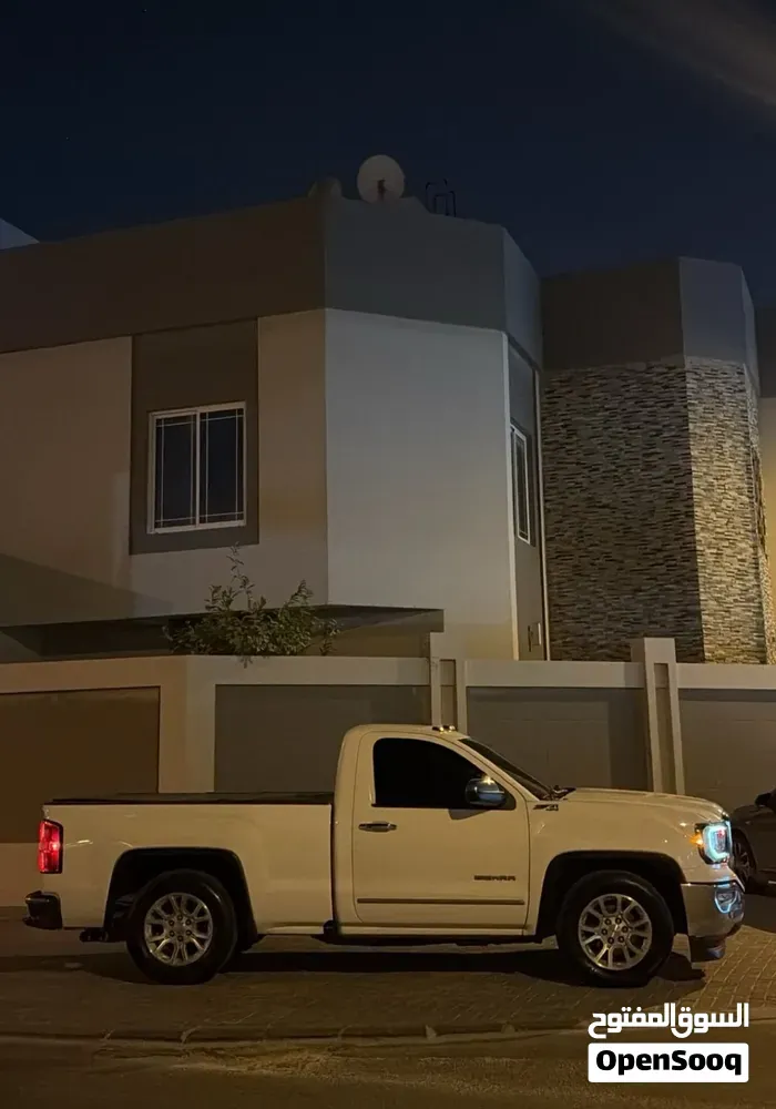 GMC Sierra