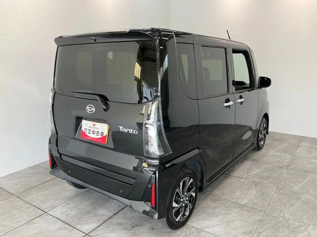 Daihatsu Tanto 2025 photo 3