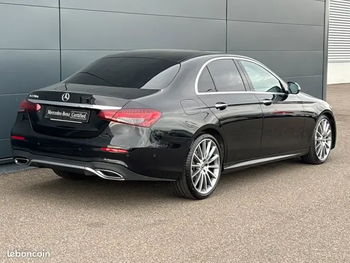 Mercedes-Benz E-Class 2022 photo 5