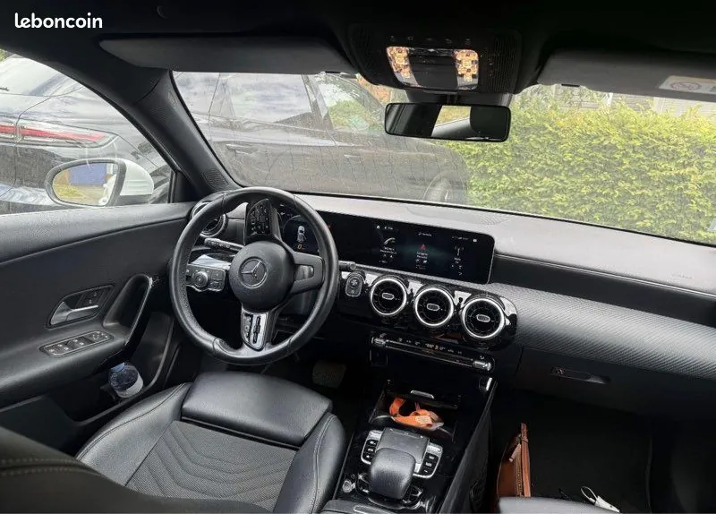 Mercedes-Benz A-Class 2018 photo 3