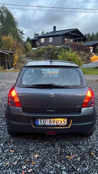 Suzuki Swift 2006 photo 2