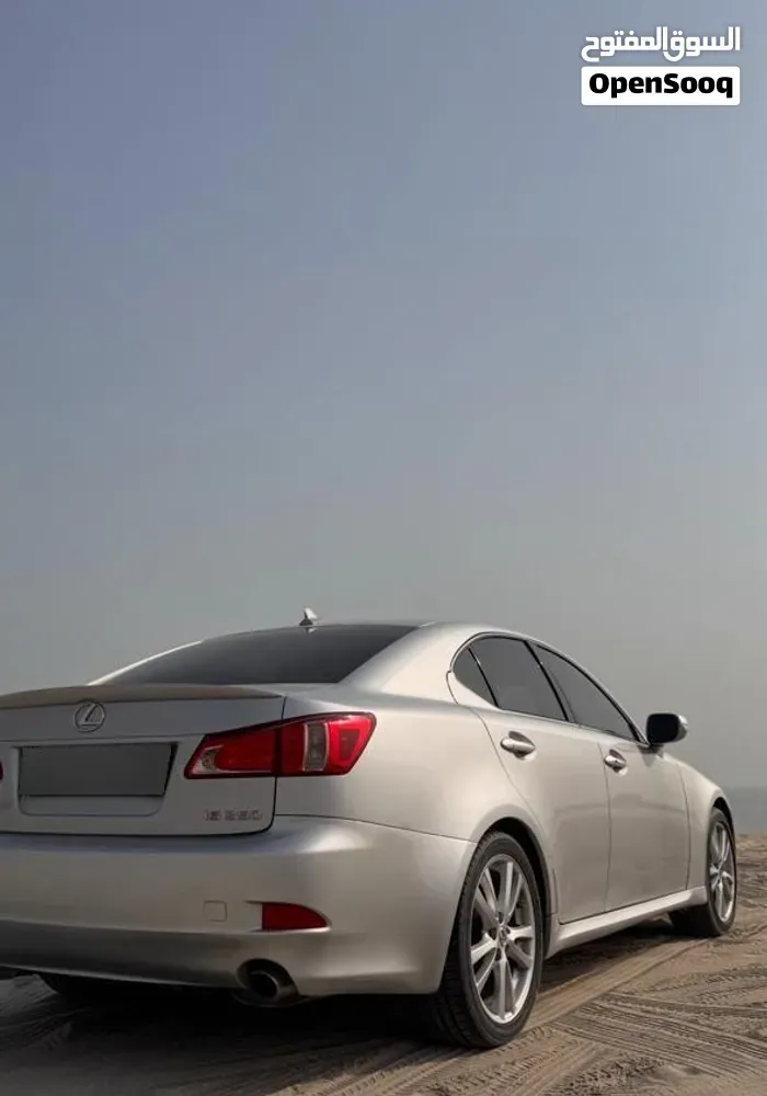 Lexus Is 250 2011 photo 4