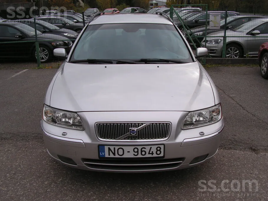 Volvo V70 2005 photo 5