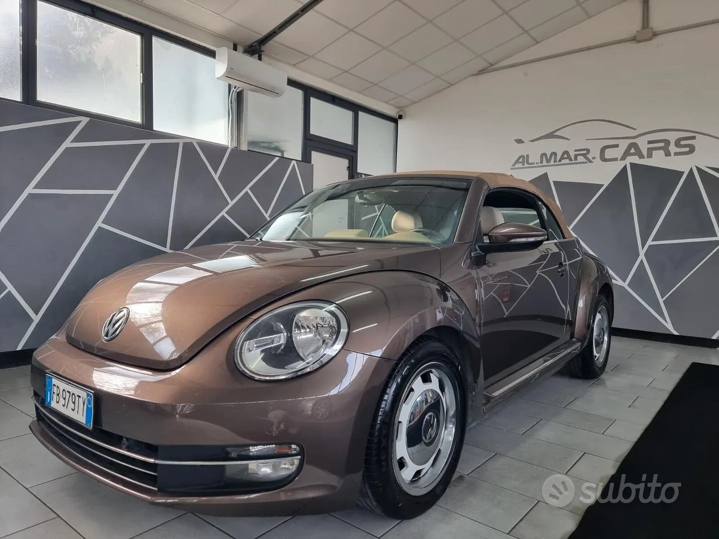 Volkswagen Maggiolino Cabrio 2016 photo 2