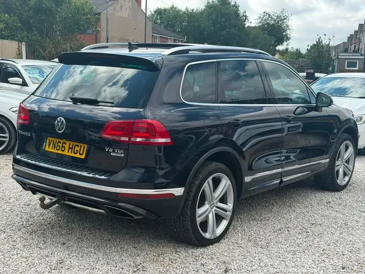 Volkswagen Touareg 2016 photo 2