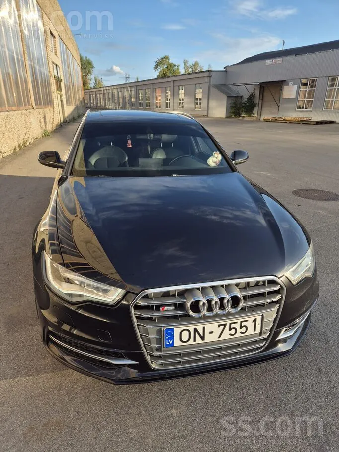 Audi A6 2013 photo 2