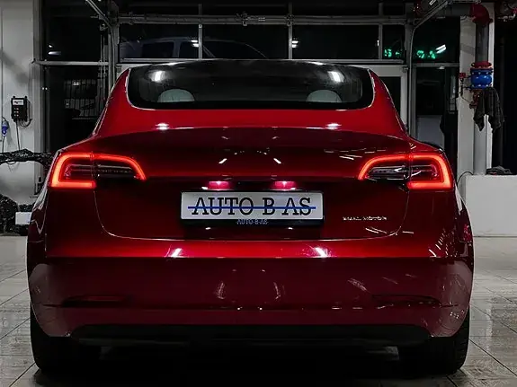 Tesla Model 3 2021 photo 4