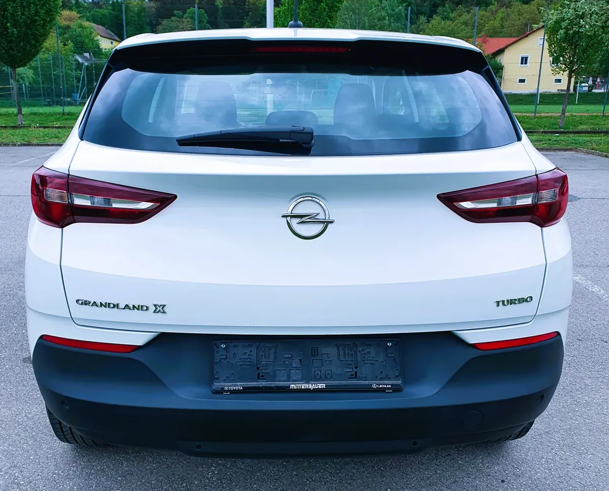 Opel Grandland X 2019 photo 2
