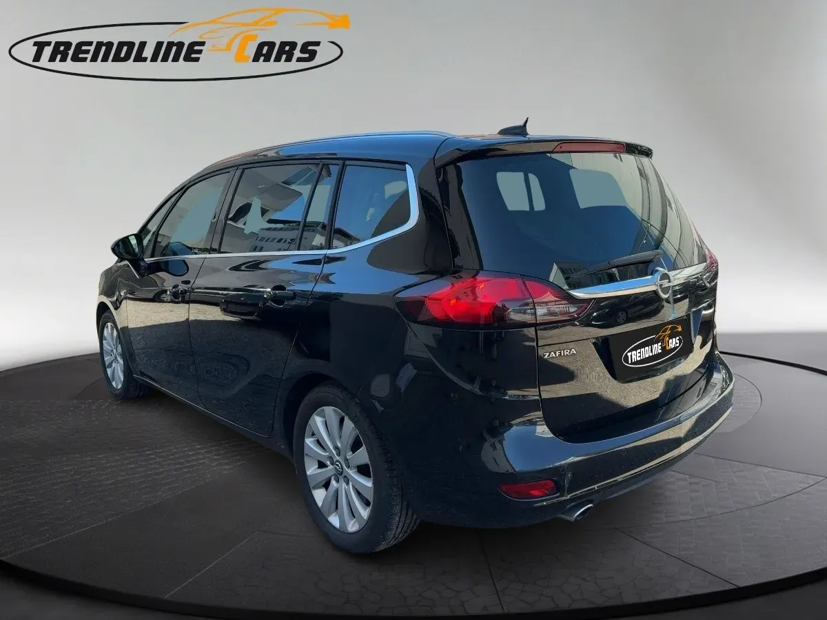 Opel Zafira 2018 photo 2