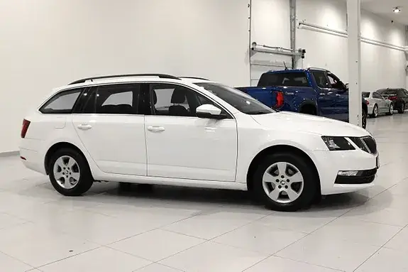 Skoda Octavia 2019 photo 2