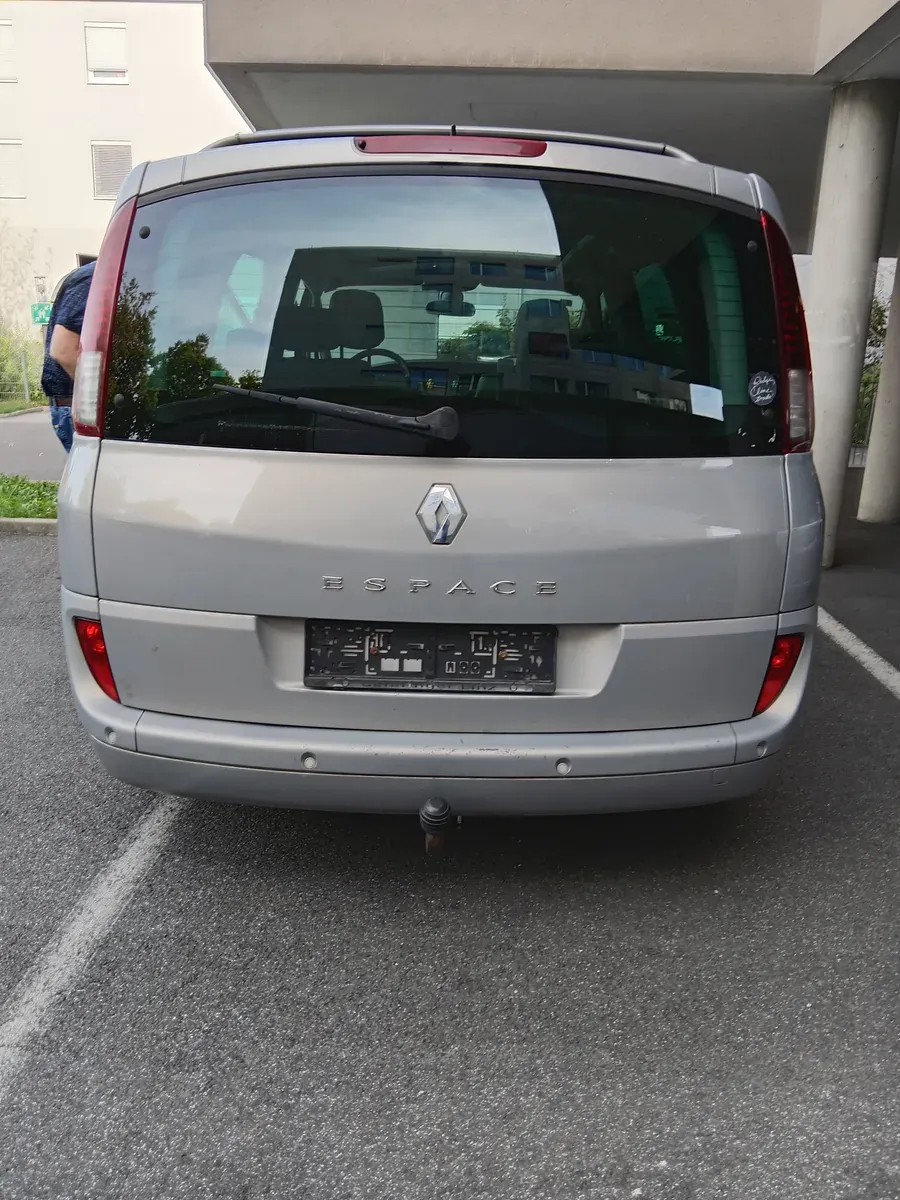 Renault Espace 2010 photo 2