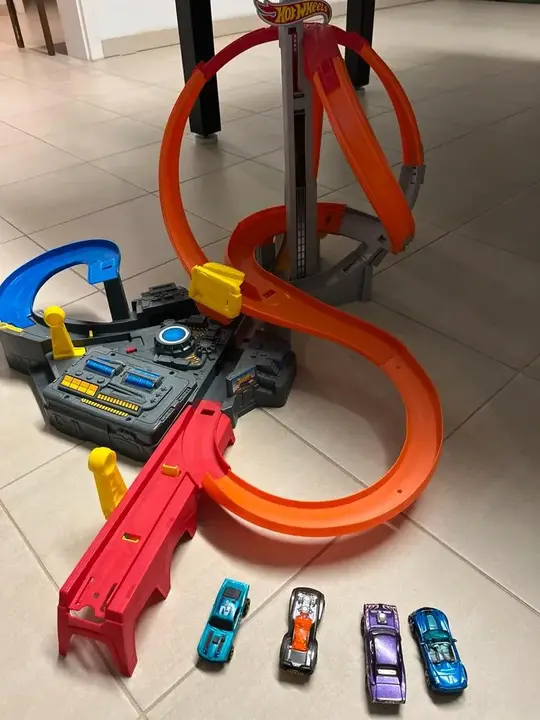 Hot Wheels Rennbahn