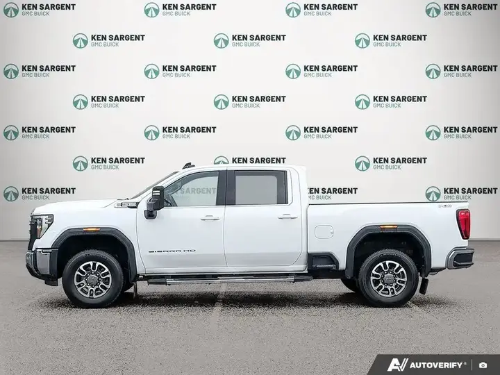 GMC Sierra 2500Hd 2024 photo 3