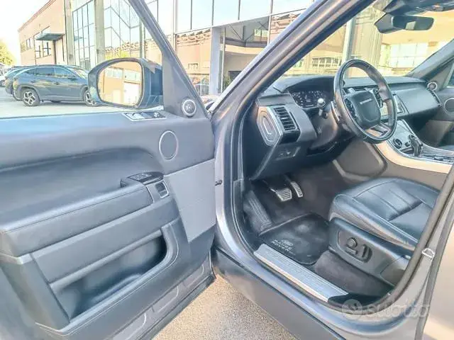 Land Rover Range Rover Sport 2020 photo 3