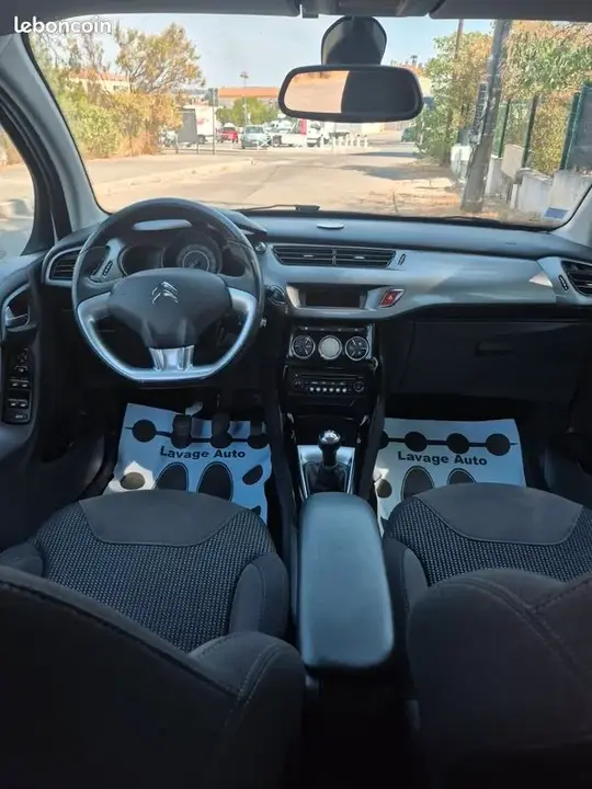 Citroen C3 2013 photo 3