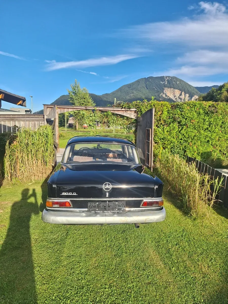 Mercedes-Benz 190