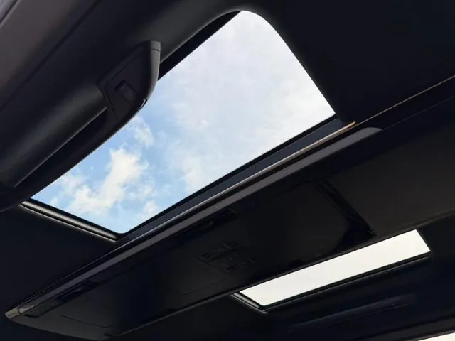 Toyota Vellfire Hybrid 2024 photo 4