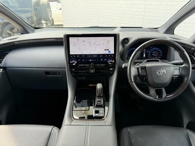 Toyota Vellfire Hybrid 2024 photo 2