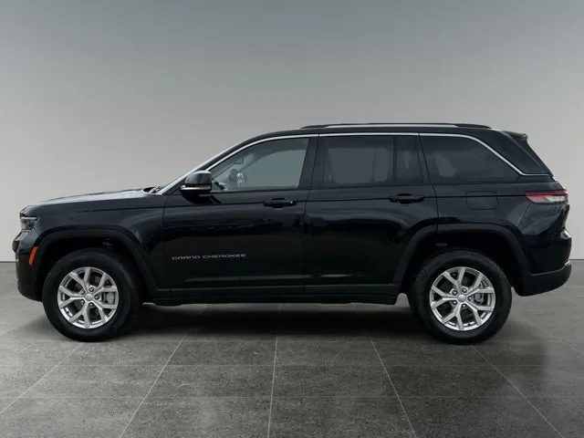 Jeep Grand Cherokee 2023 photo 2