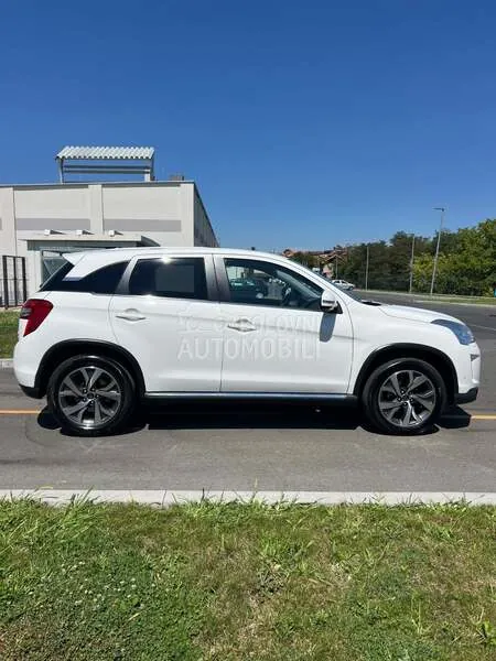 Citroen C4 Aircross 2014 photo 3