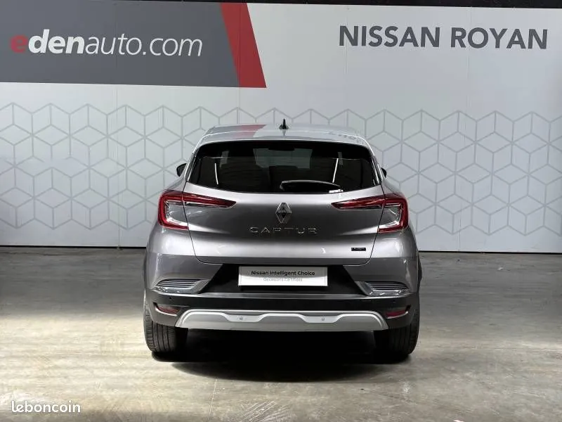 Renault Captur 2024 photo 4