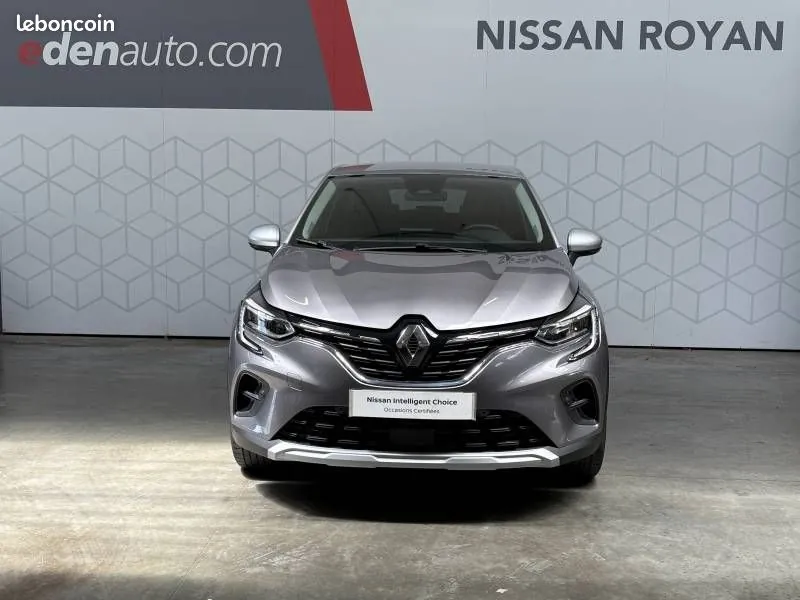 Renault Captur 2024 photo 2