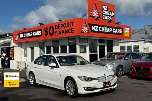 BMW 320I
