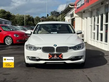 BMW 320I 2013 photo 3