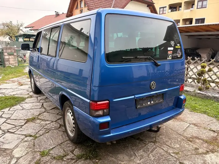 Volkswagen Multivan 1999 photo 2