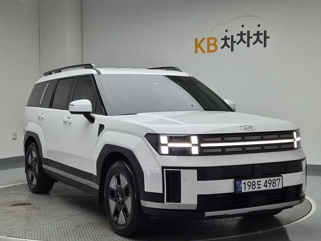 Hyundai Santa Fe 2025 photo 4
