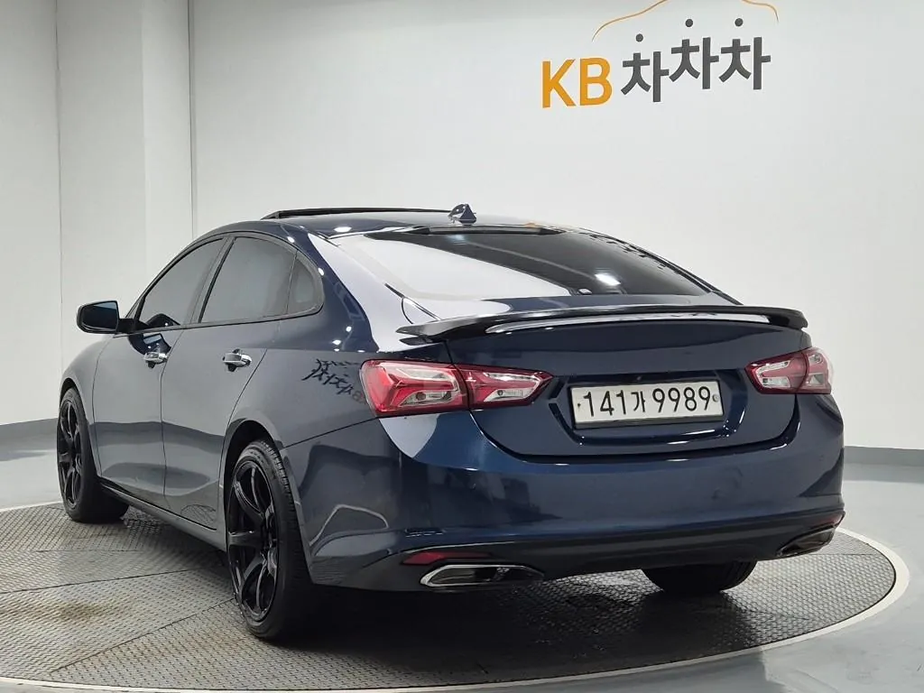 Chevrolet Malibu 2019 photo 2