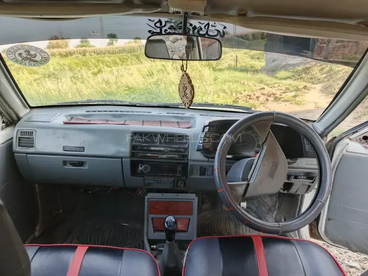 Suzuki Khyber