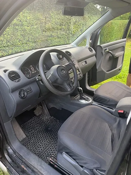 Volkswagen Caddy 2011 photo 2