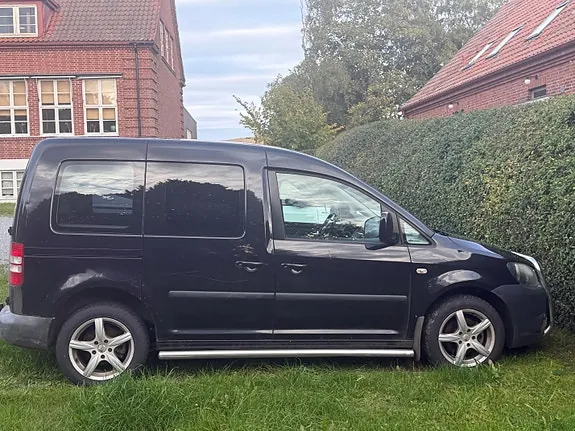Volkswagen Caddy 2011 photo 3