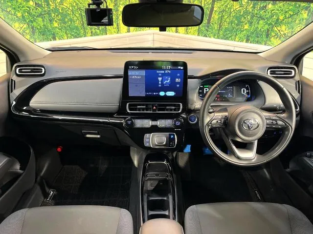 Toyota Aqua G 2023 photo 2