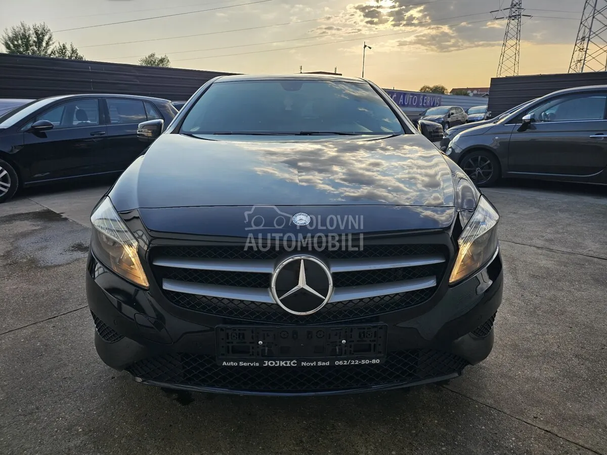 Mercedes-Benz A 160 2015 photo 3