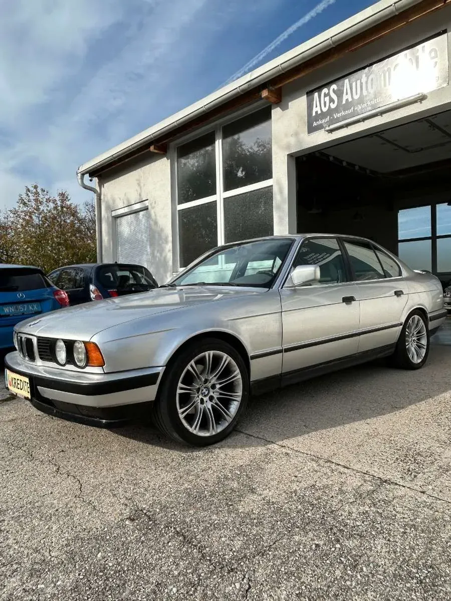 BMW 5 Series 1991 photo 2
