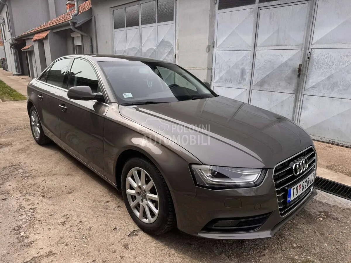 Audi A4 2015 photo 4