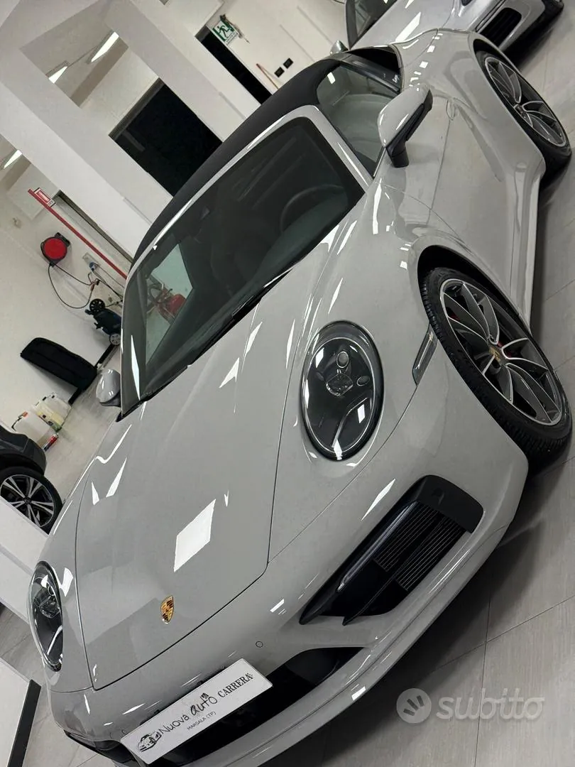 Porsche 911 2023 photo 4